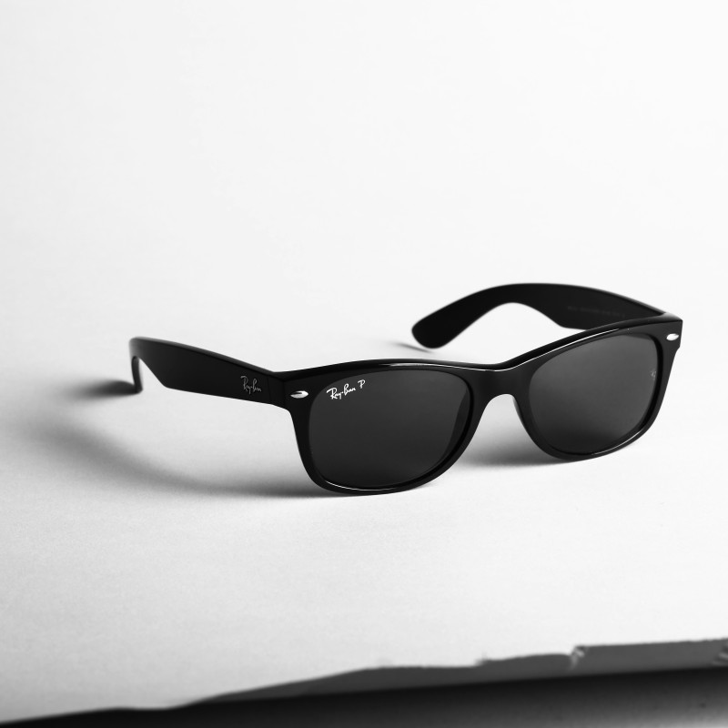 Black ray ban wayfarer sunglasses